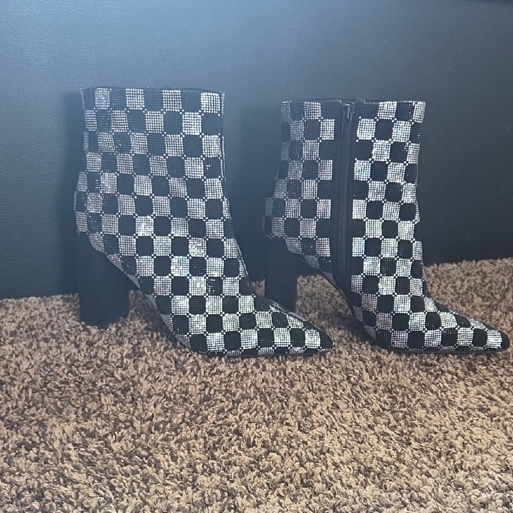 Wild Pair Ingriddf Black and Silver Checkered Ankle Boots